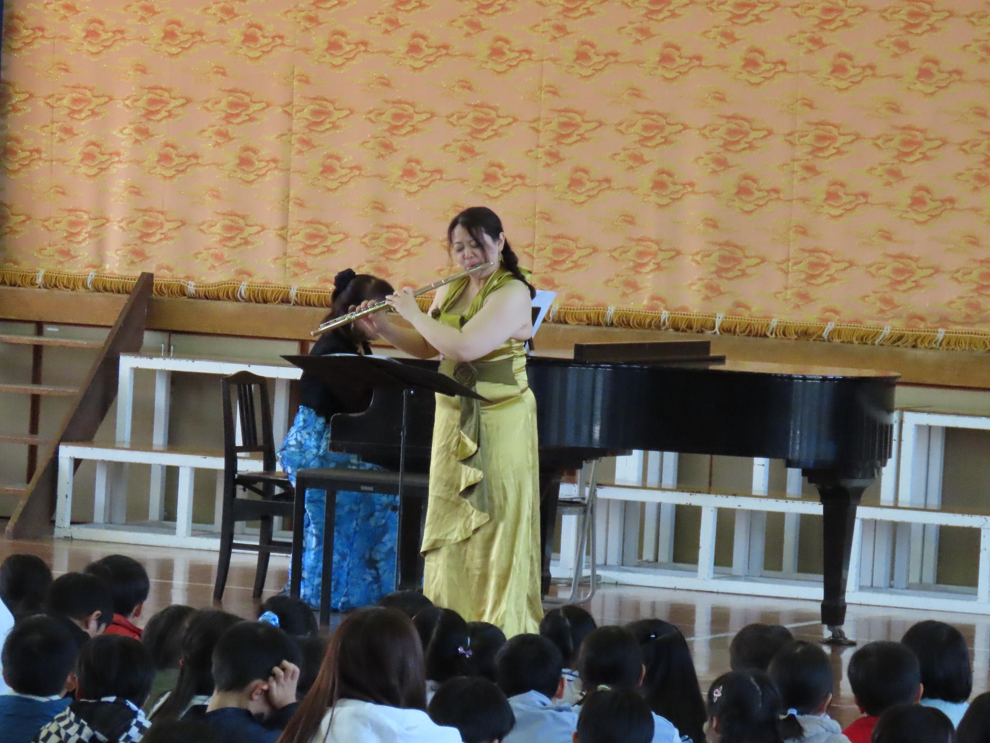 ピアノとフルート演奏