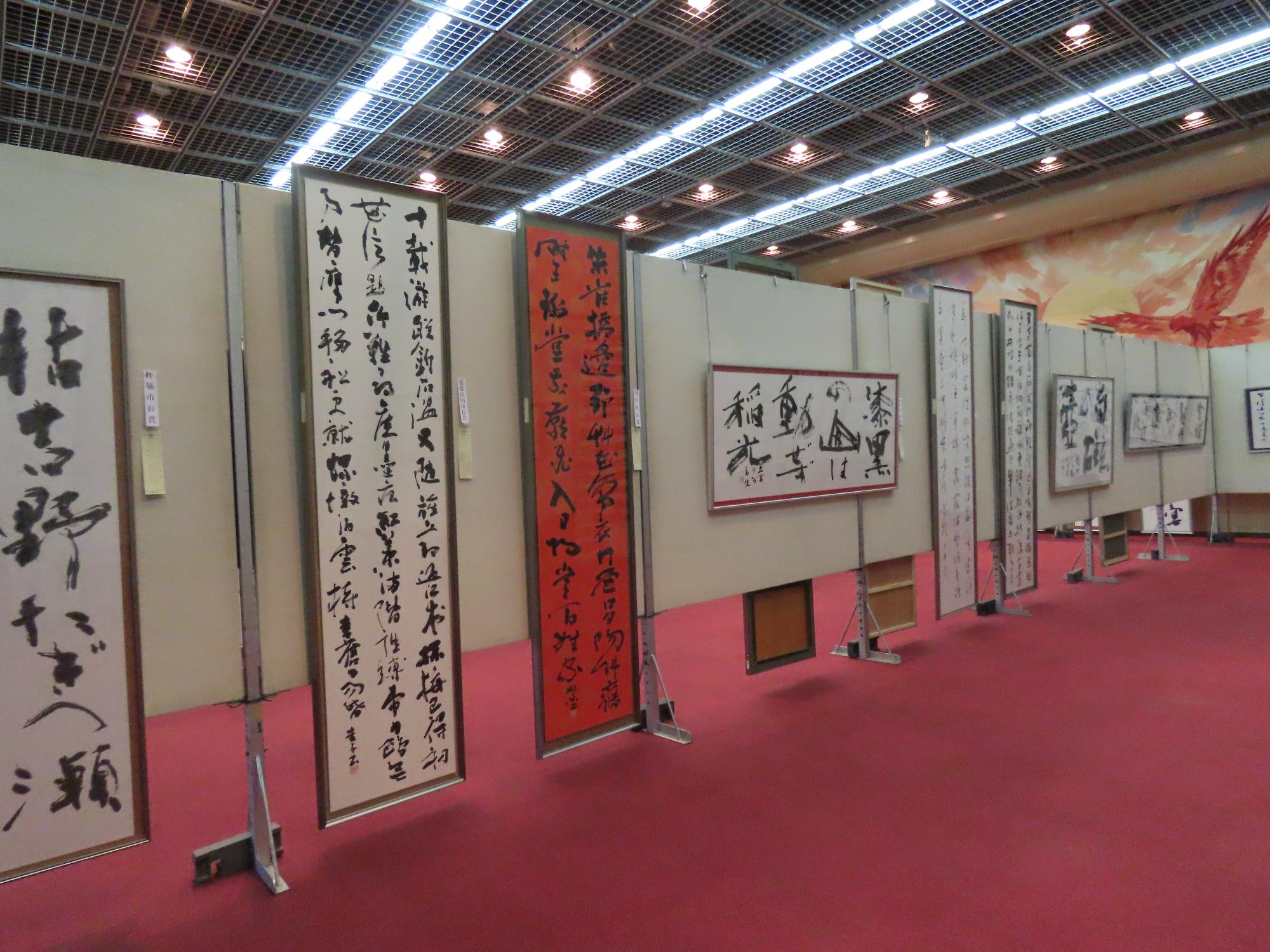 宇佐文化会館の小ホールでの書道展示