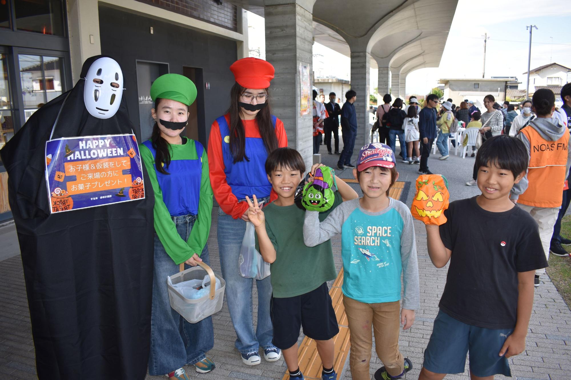 ハロウィンお菓子のプレゼント