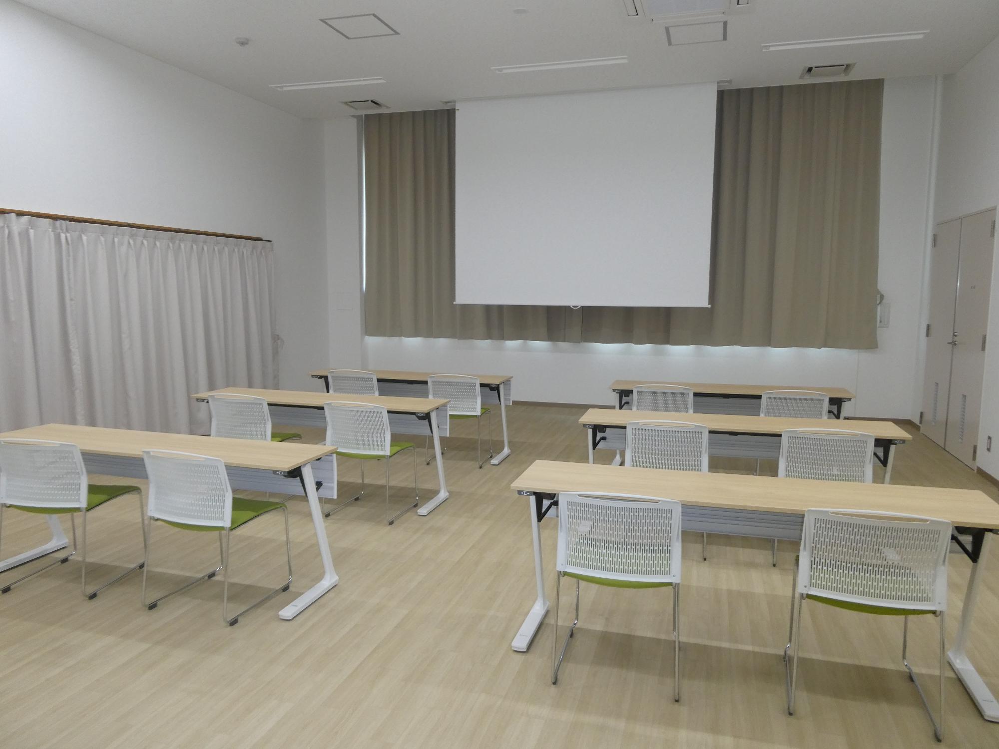 管理運動施設棟体験学習室2
