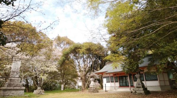 鷹居神社