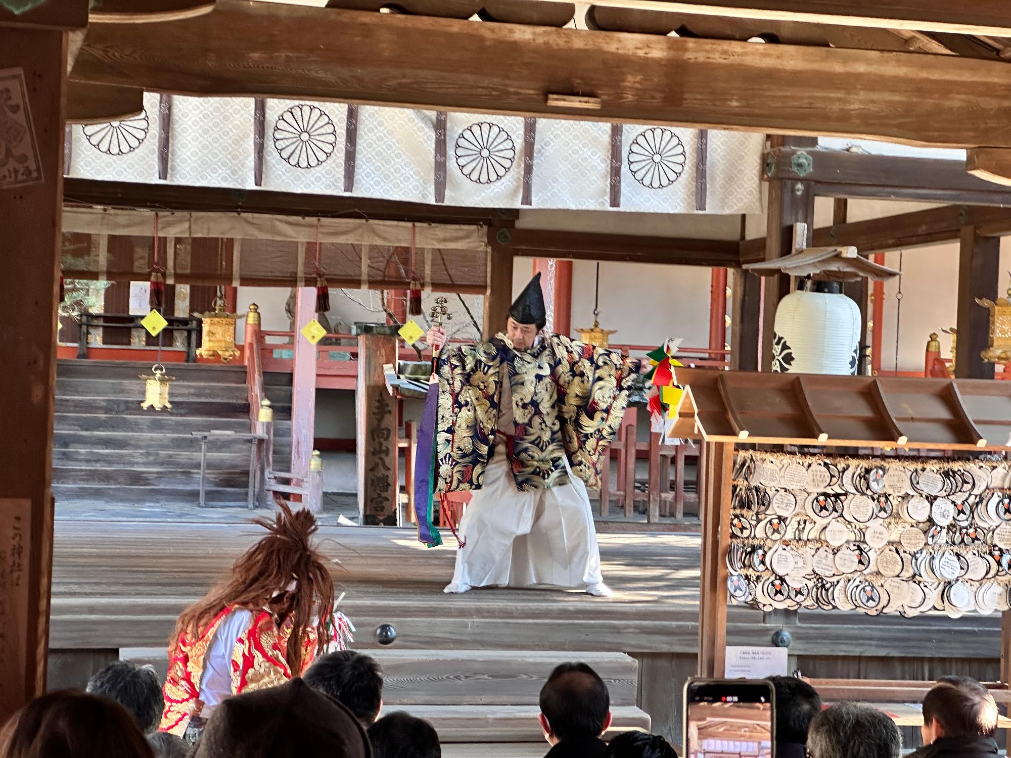 手向山八幡宮での神楽奉納