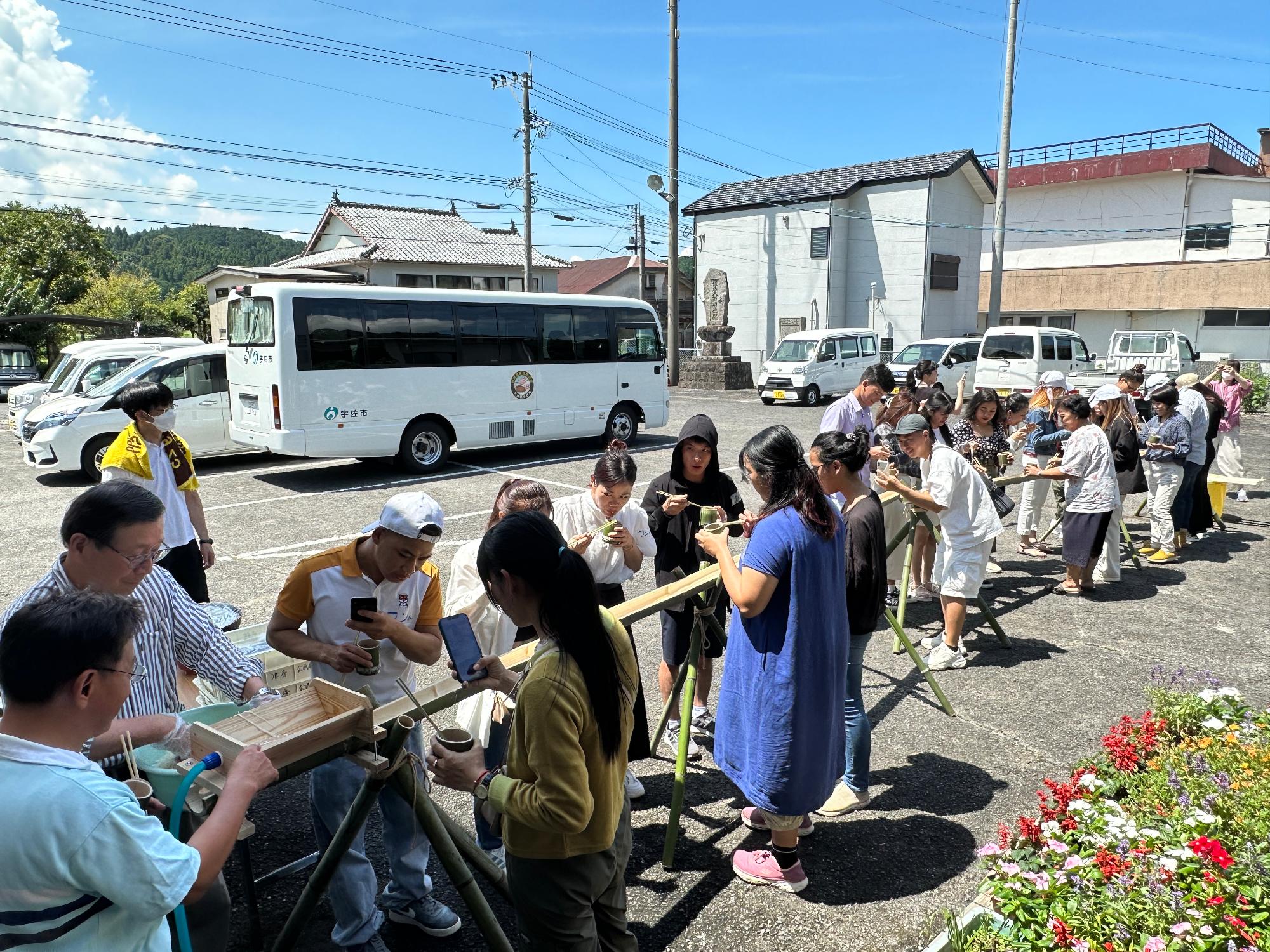 流しそうめん
