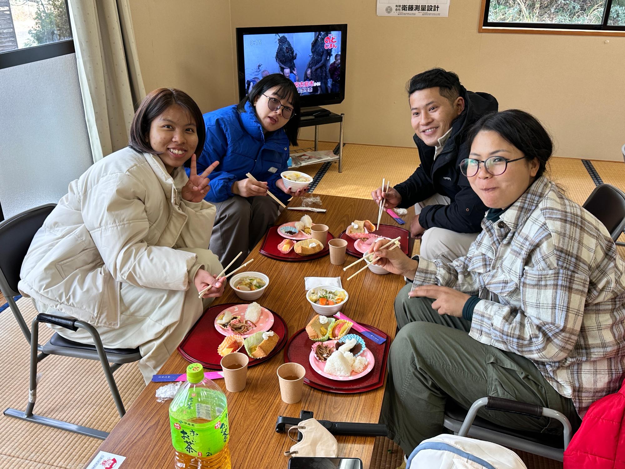 お昼ご飯