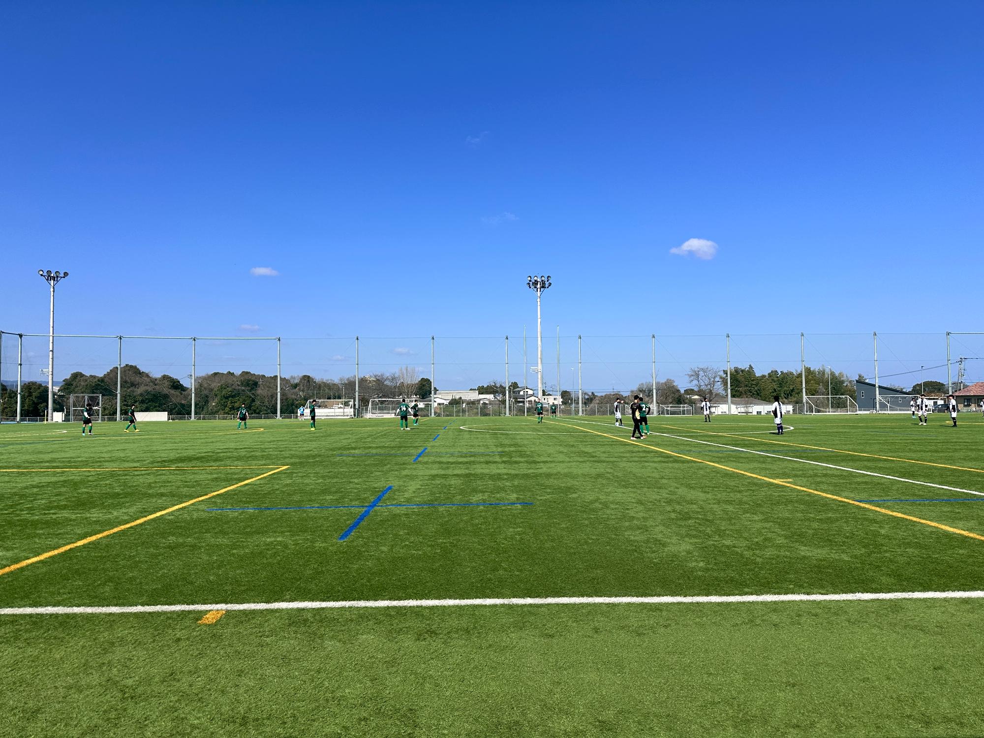 サッカー3