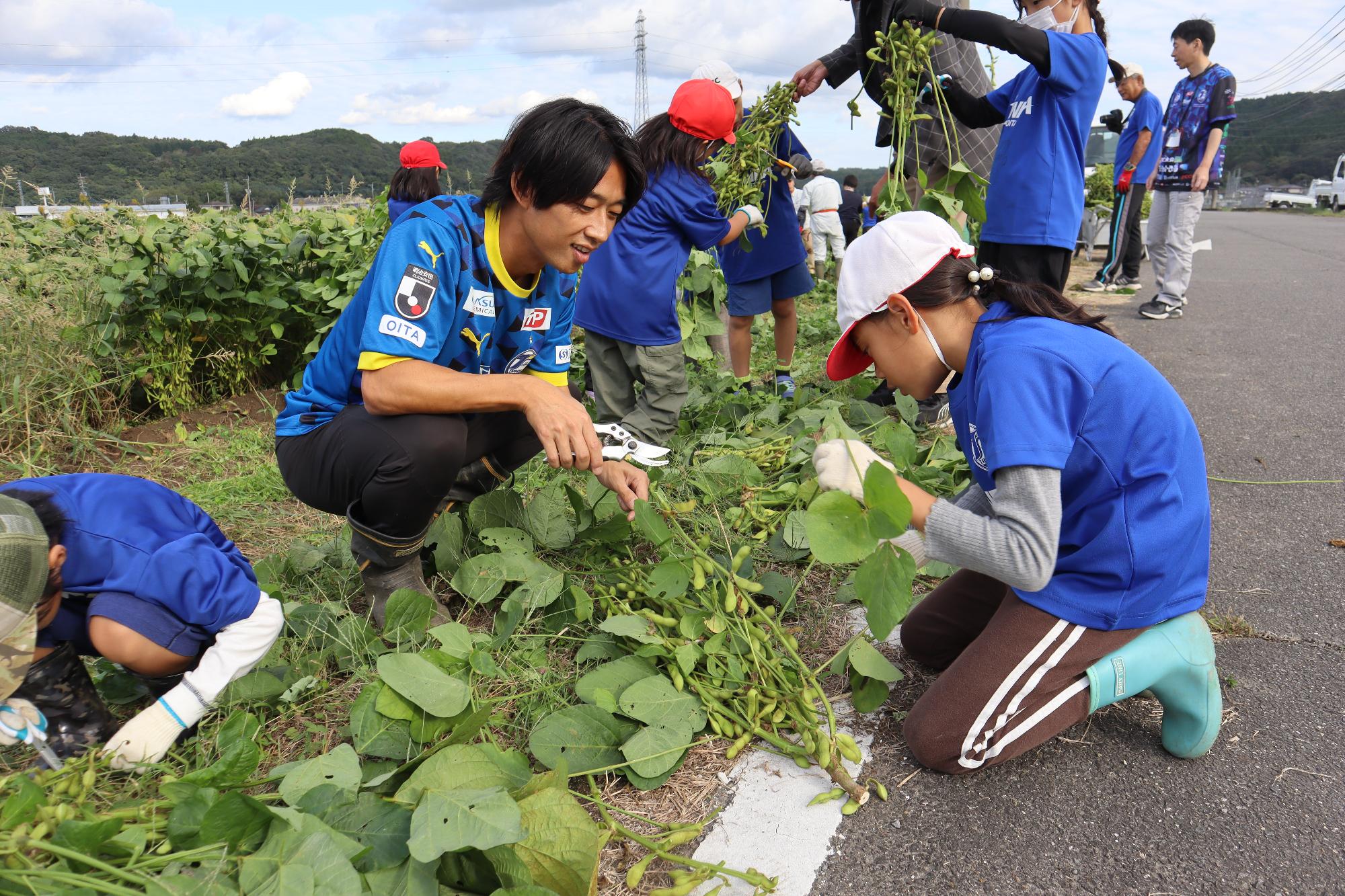 松本怜CROと児童
