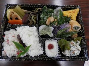 つみ草弁当