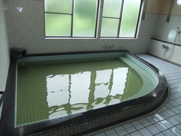 深見温泉浴室