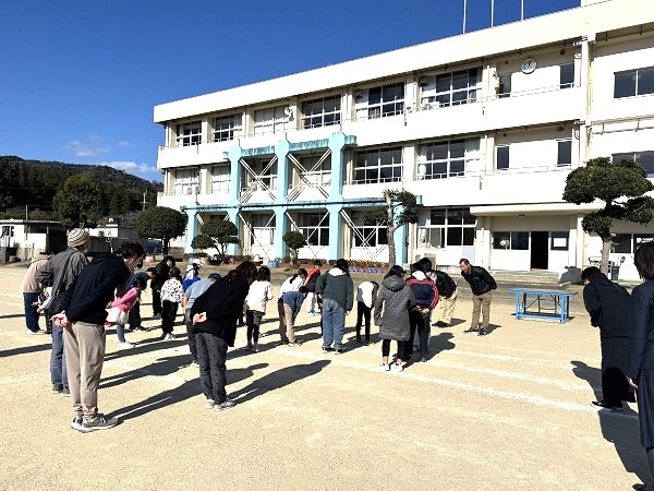 2025中部小学校ドローン体験授業空撮03