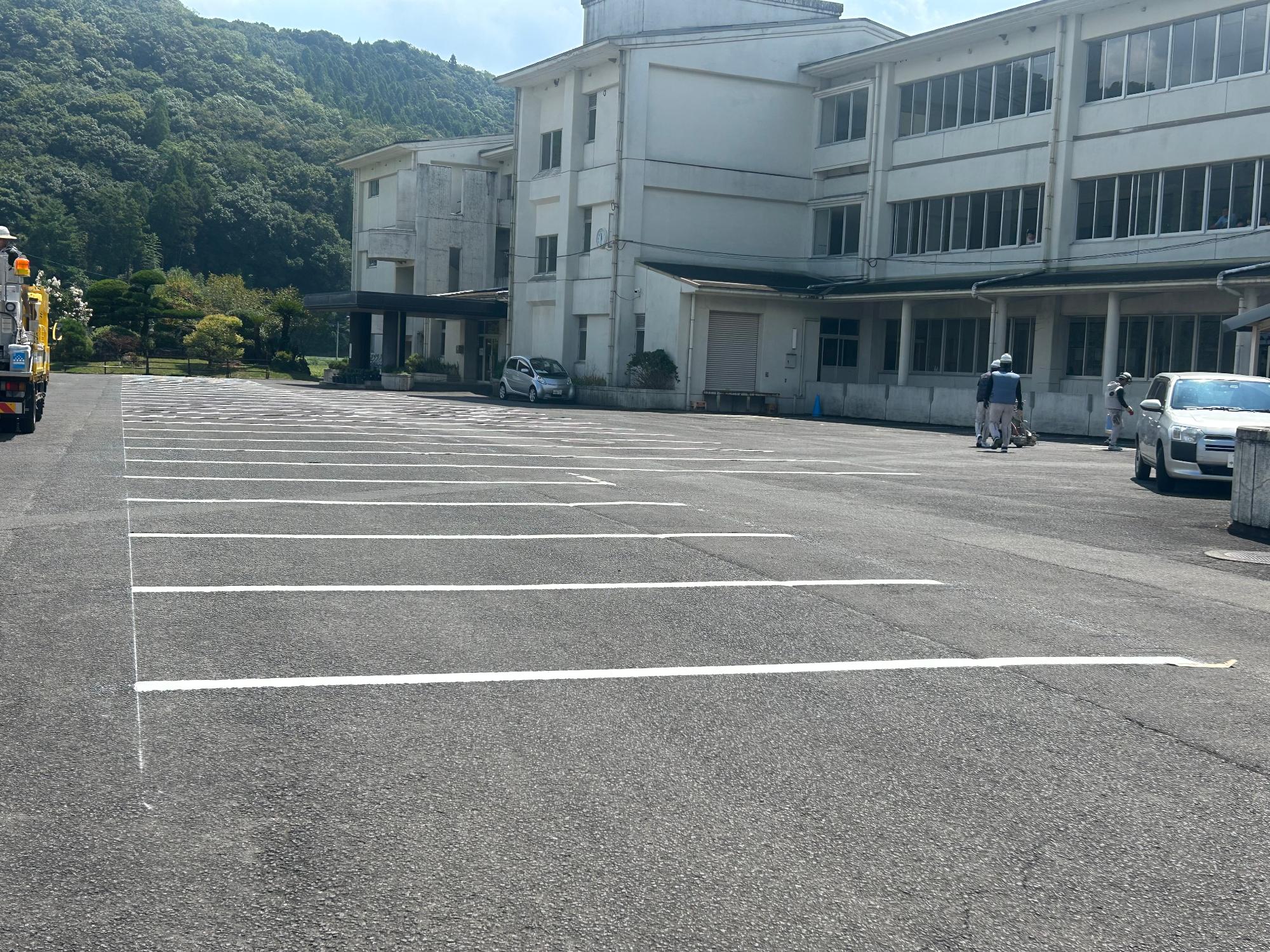 院内北部小ライン引き作業後